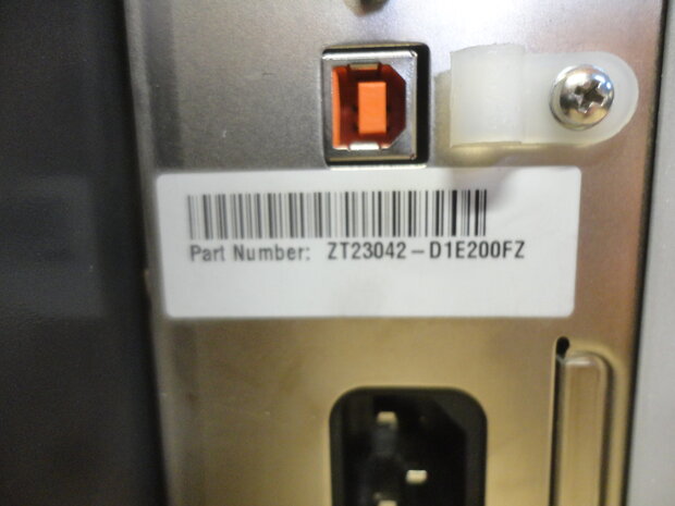 Zebra ZT230 Thermisch Direct  Label Printer USB + Peel Functie 203Dpi