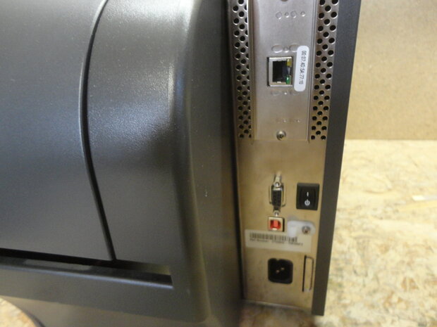 ZEBRA ZT220 Thermisch Transfer Label Printer USB & Network - 203Dpi